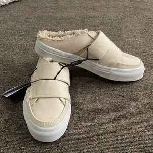Zara Slip On Shoes Sneakers Size 5 BEST OFFER!